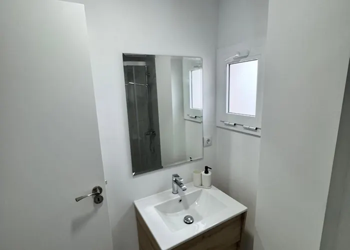 Junto Al Mar El Galeon Santa Cruz de Tenerife